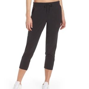 Zella Adapt Stretch Crop Pants